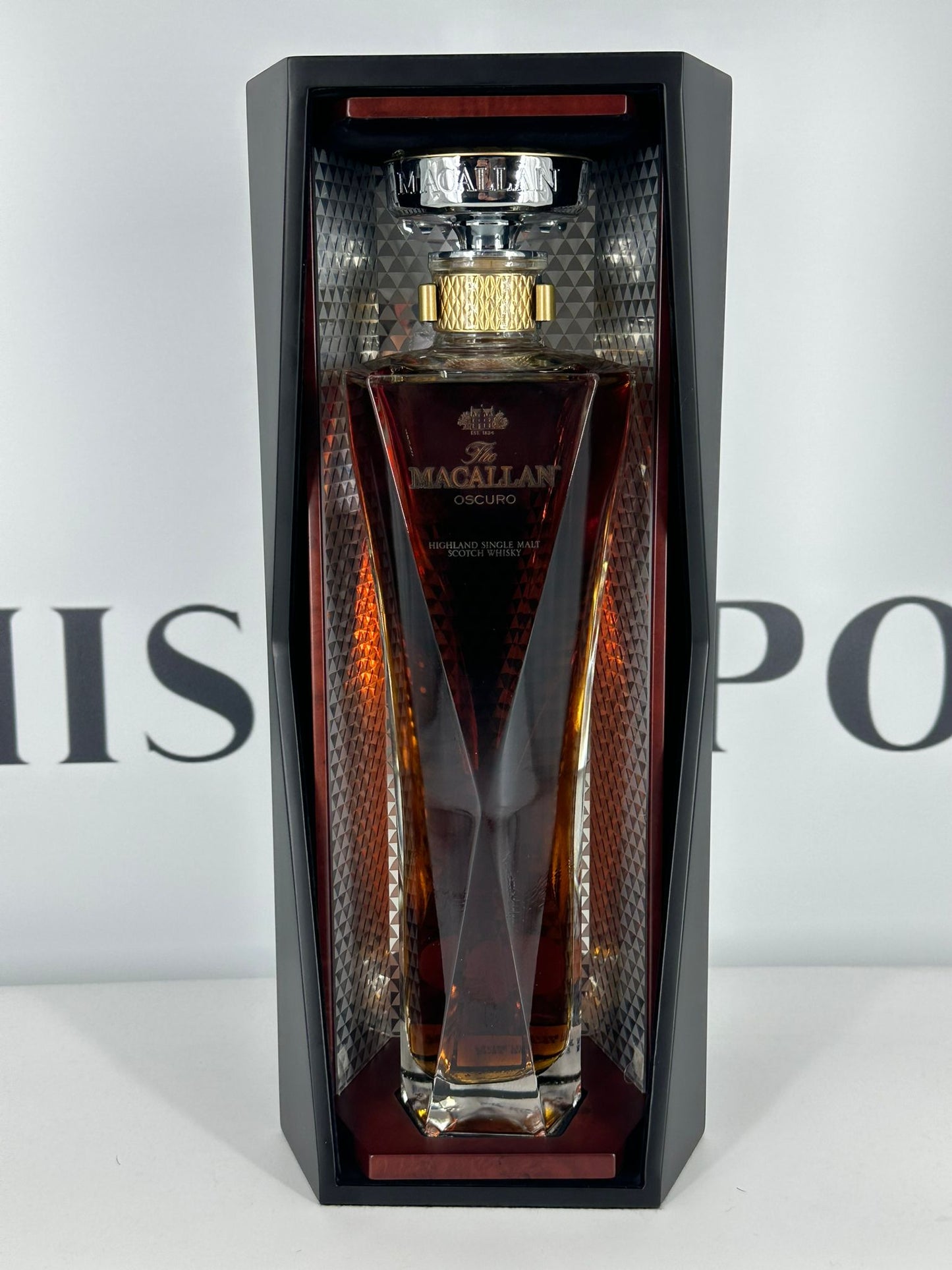 Macallan Oscuro 2017 + Box 46,5% 0,7l